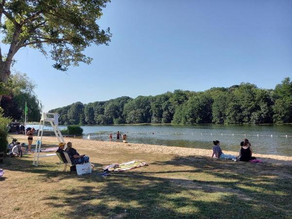 Camping Onlycamp Des Halles Decize Bagian luar foto