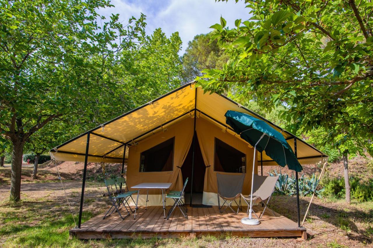 Camping Onlycamp Des Halles Decize Bagian luar foto