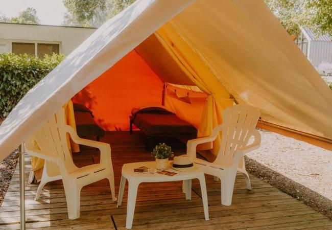 Camping Onlycamp Des Halles Decize Bagian luar foto